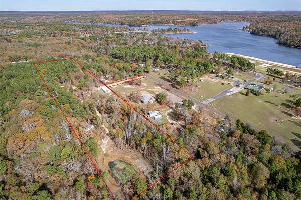 8.34 Acres of Improved Commercial Land for Sale in Hawkins, Texas