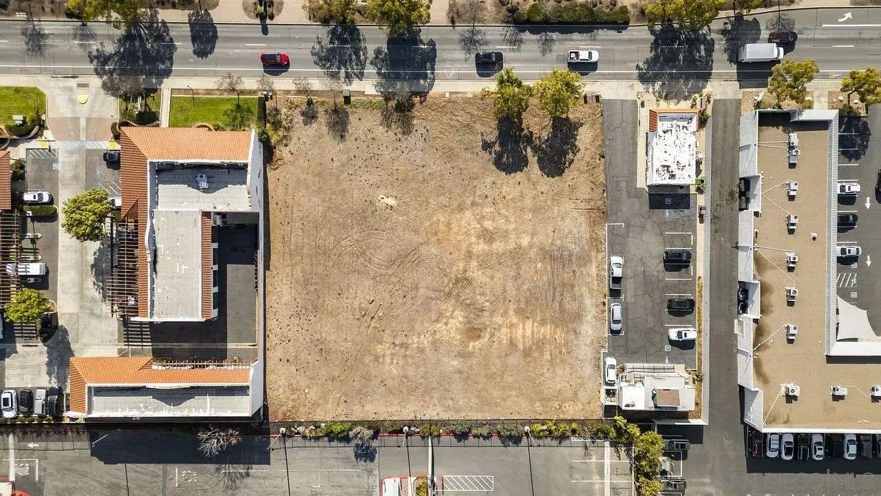 0.88 Acres of Mixed-Use Land for Sale in San Marcos, California