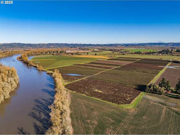 109 Acres of Agricultural Land for Sale in Jefferson, Oregon