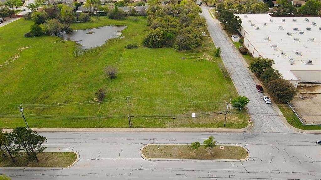 1.25 Acres of Mixed-Use Land for Sale in Bedford, Texas