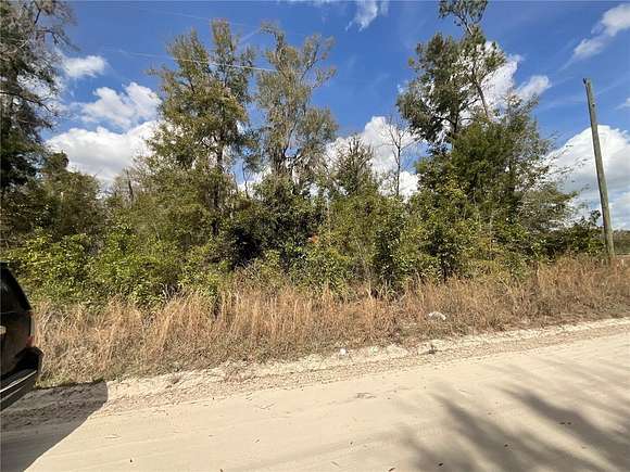 8 Acres of Land for Sale in Fort White, Florida