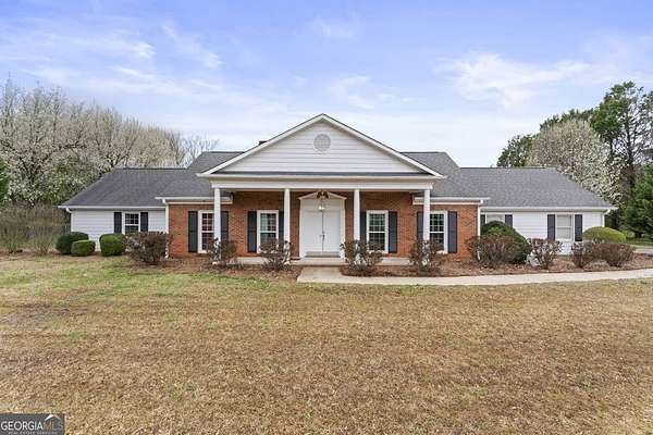 5.8 Acres of Residential Land with Home for Sale in Stockbridge, Georgia