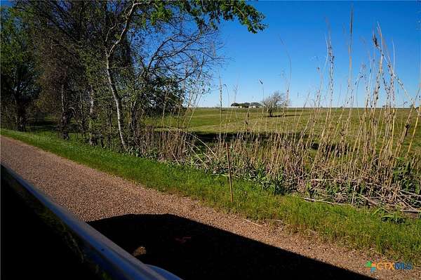 8 Acres of Residential Land for Sale in Schulenburg, Texas