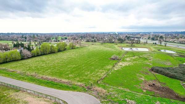 4.86 Acres of Land for Sale in Redding, California