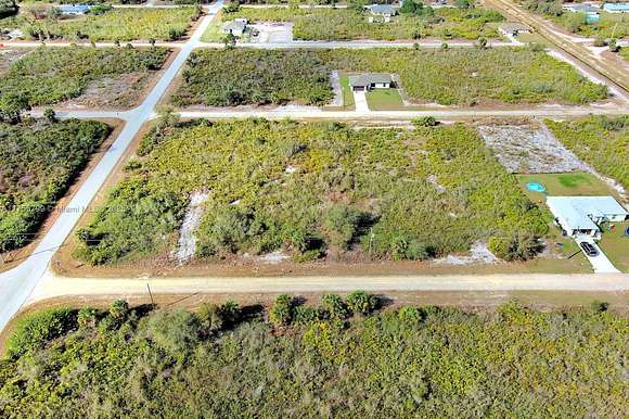 0.25 Acres of Residential Land for Sale in Lehigh Acres, Florida