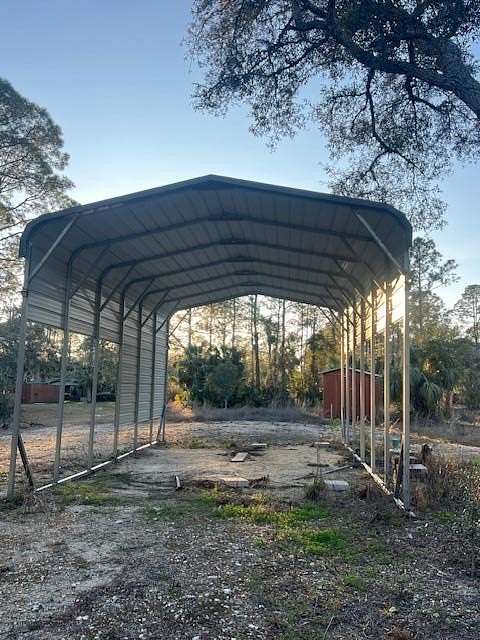 0.5 Acres of Land for Sale in Suwannee, Florida