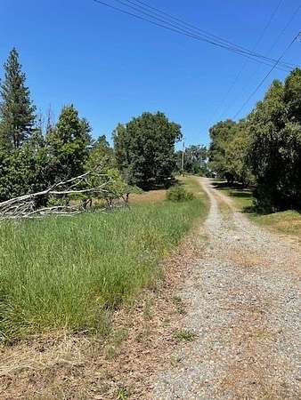 21.4 Acres of Improved Land for Sale in Mountain Ranch, California