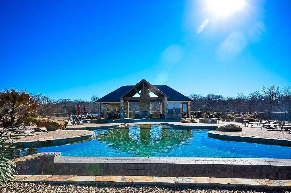 4 Acres of Residential Land for Sale in Streetman, Texas