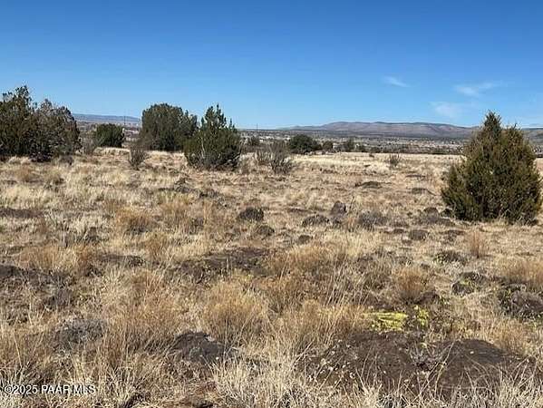 4 Acres of Residential Land for Sale in Paulden, Arizona