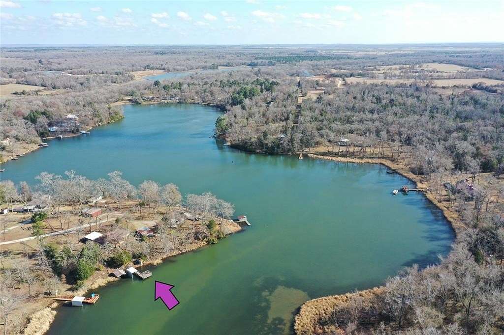 4.1 Acres of Residential Land with Home for Sale in Fairfield, Texas