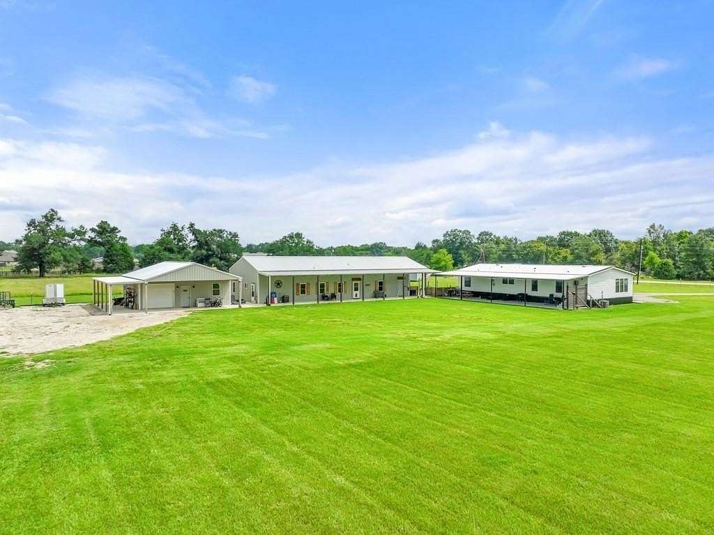 16 Acres of Improved Land for Sale in Alba, Texas