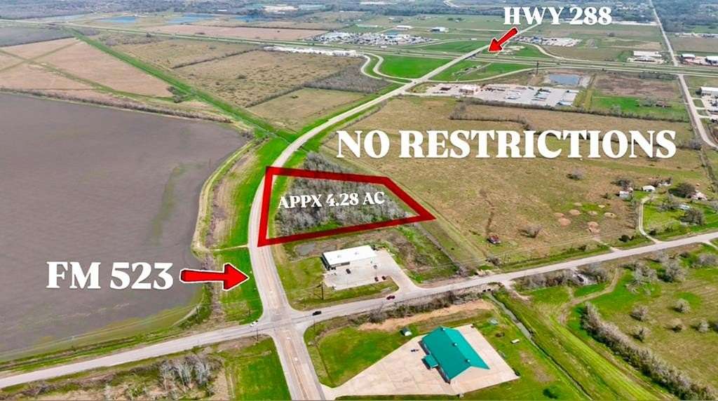 4.28 Acres of Commercial Land for Sale in Angleton, Texas