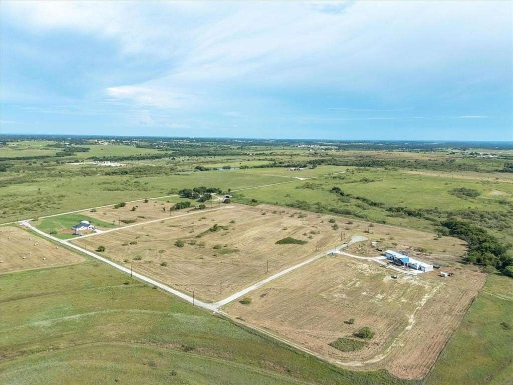 2.2 Acres of Residential Land for Sale in Bowie, Texas