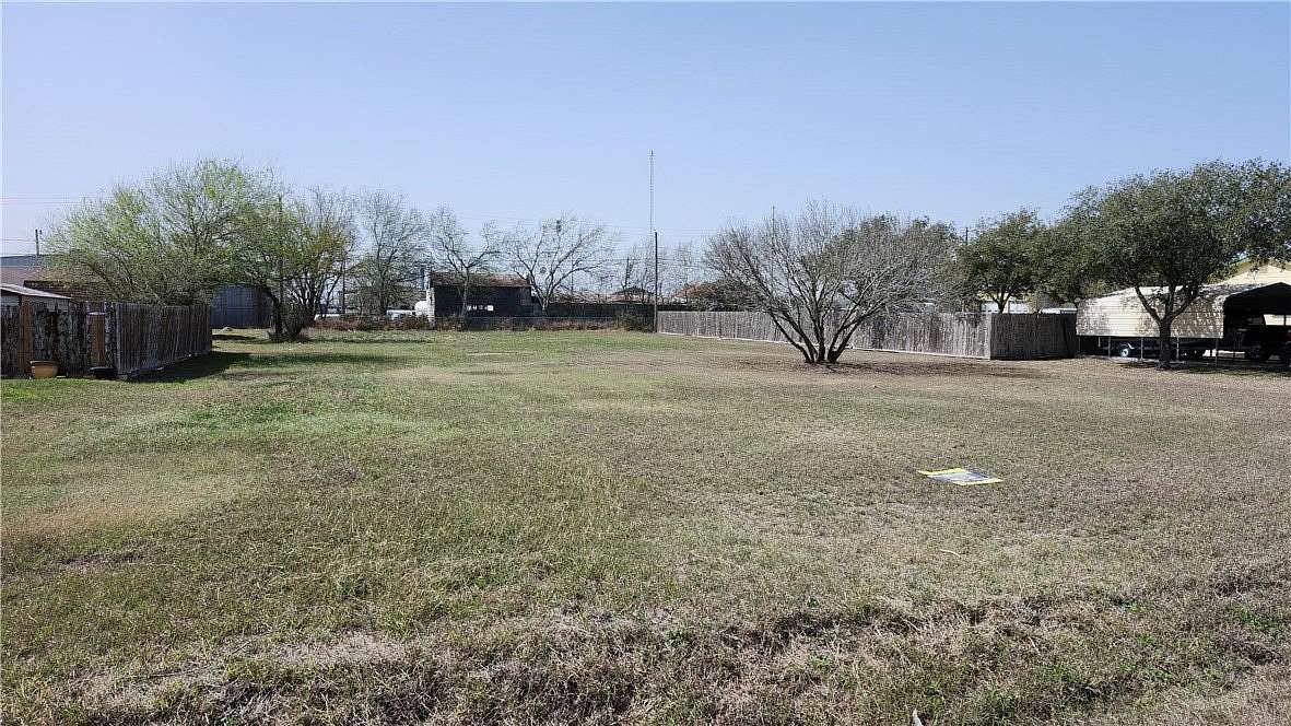 0.5 Acres of Residential Land for Sale in Orange Grove, Texas