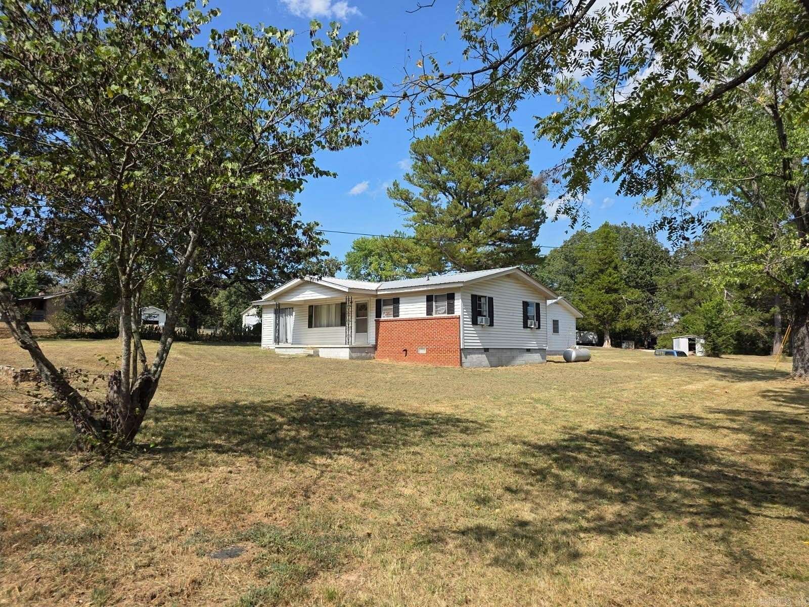 3 Acres of Residential Land with Home for Sale in Pleasant Grove, Arkansas