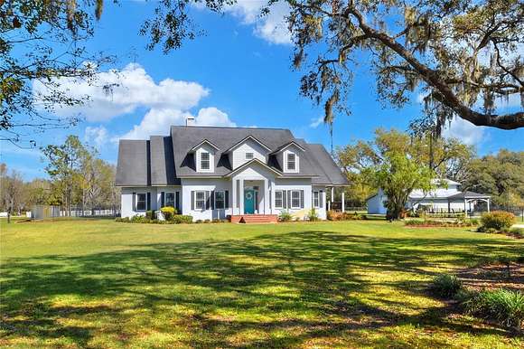 2.62 Acres of Residential Land with Home for Sale in Lakeland, Florida