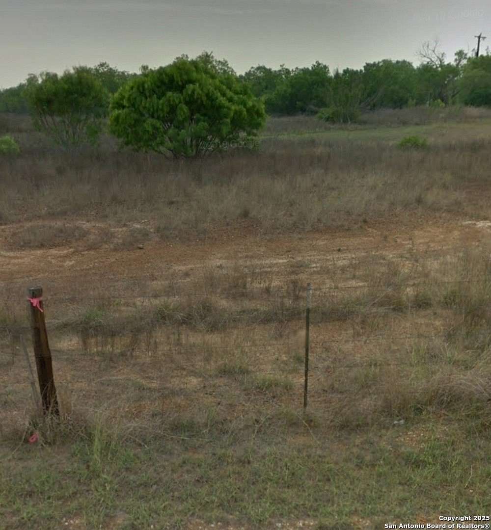4.24 Acres of Residential Land for Sale in Lytle, Texas