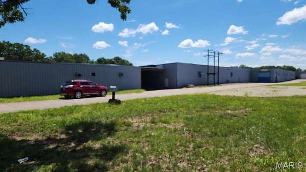 36 Acres of Commercial Land for Sale in Cuba, Missouri