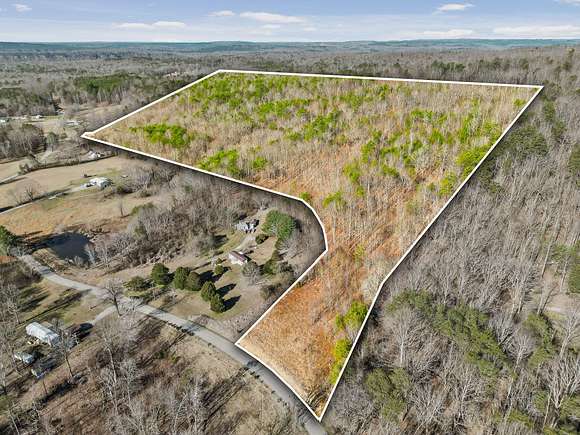 18 Acres of Land for Sale in Whitwell, Tennessee