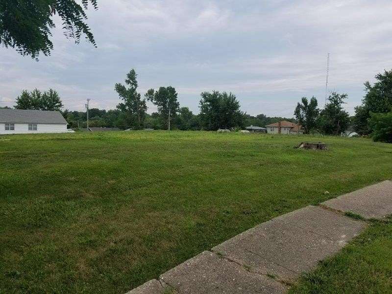 0.8 Acres of Residential Land for Sale in Kirksville, Missouri