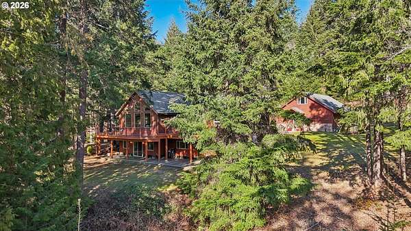 3.8 Acres of Land with Home for Sale in White Salmon, Washington