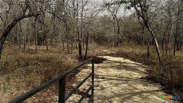 1.24 Acres of Land for Sale in San Antonio, Texas