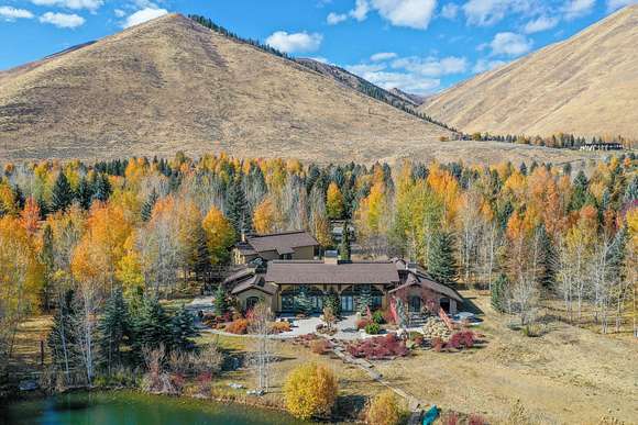 2.23 Acres of Residential Land with Home for Sale in Ketchum, Idaho