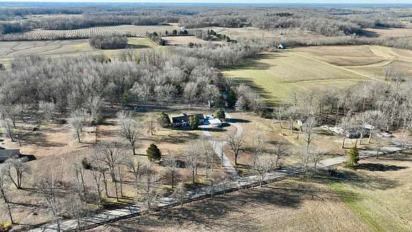 5 Acres of Land with Home for Auction in Hopkinsville, Kentucky