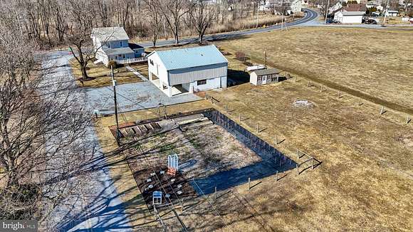 2.5 Acres of Residential Land with Home for Auction in Newmanstown, Pennsylvania