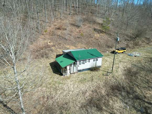 5 Acres of Residential Land for Sale in Looneyville, West Virginia