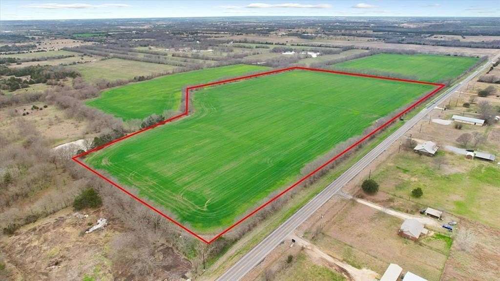 18 Acres of Mixed-Use Land for Sale in Van Alstyne, Texas