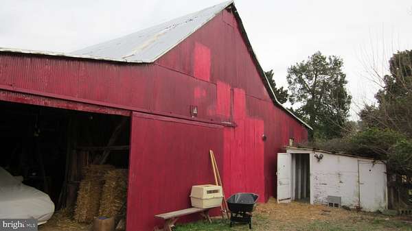 5 Acres of Residential Land for Sale in Newburg, Maryland