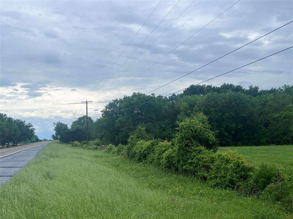 10 Acres of Land for Sale in Sulphur Springs, Texas
