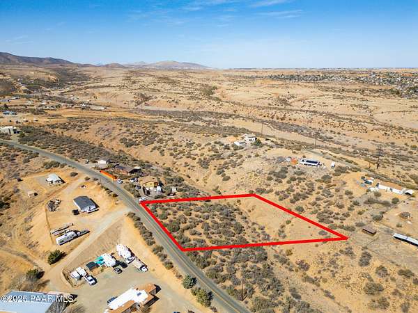 1.3 Acres of Residential Land for Sale in Dewey-Humboldt, Arizona