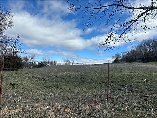 47 Acres of Land for Sale in Berryville, Arkansas