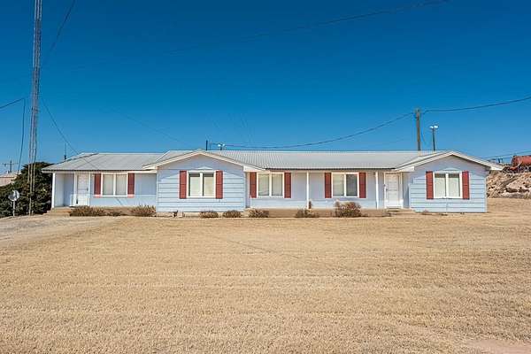 9 Acres of Land with Home for Sale in Seminole, Texas