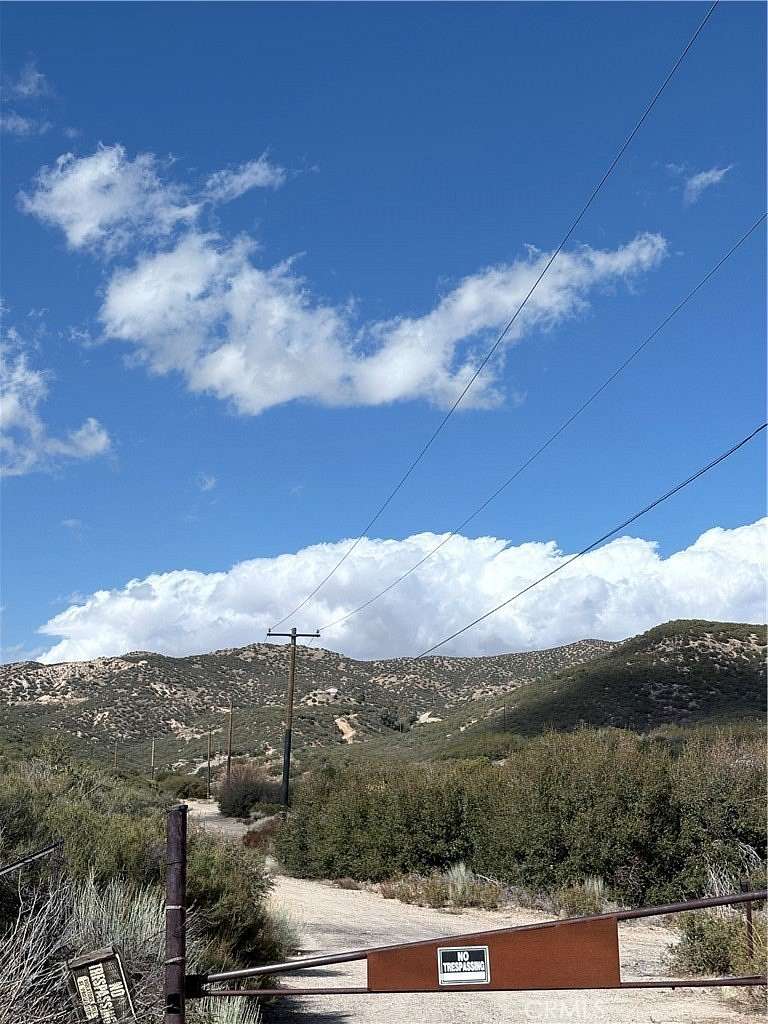 5 Acres of Land for Sale in Hesperia, California