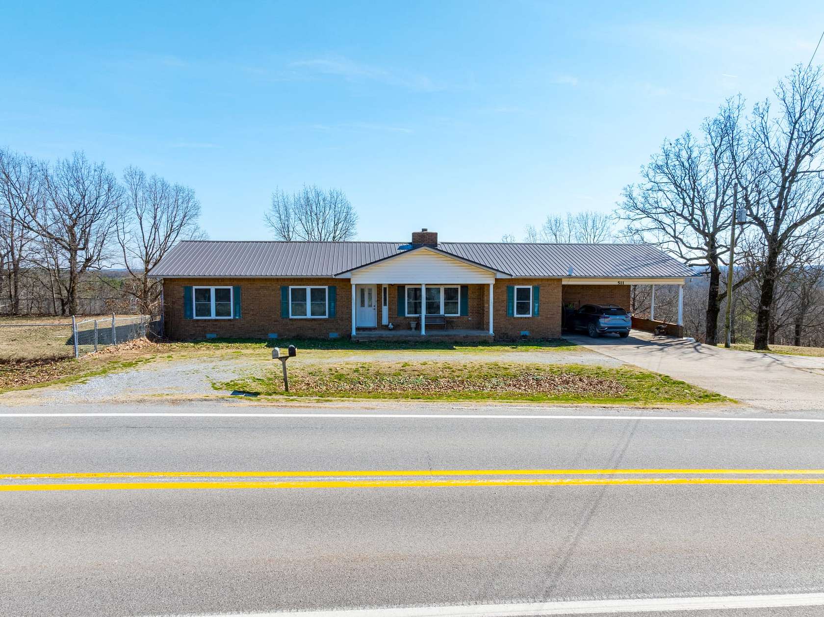 8 Acres of Residential Land with Home for Sale in Cave City, Arkansas