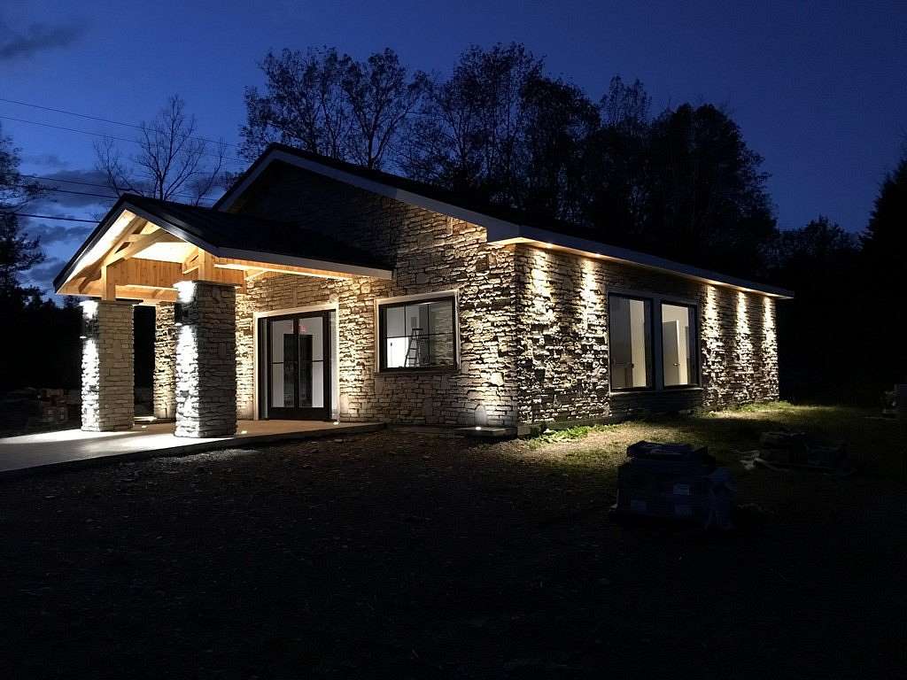 2 Acres of Improved Mixed-Use Land for Sale in Dundee, New York