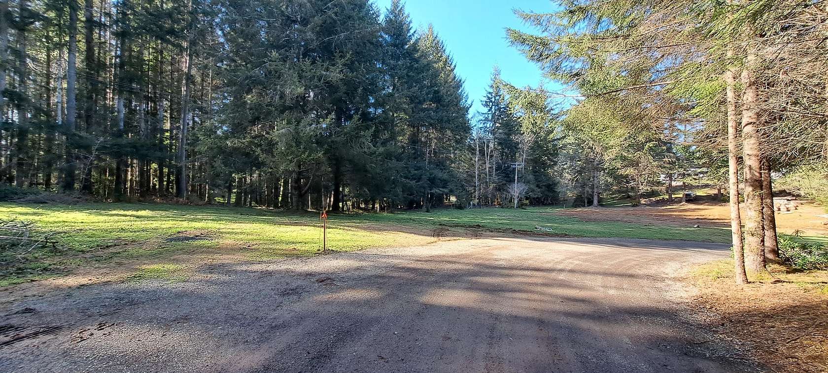 5 Acres of Residential Land for Sale in Fieldbrook, California