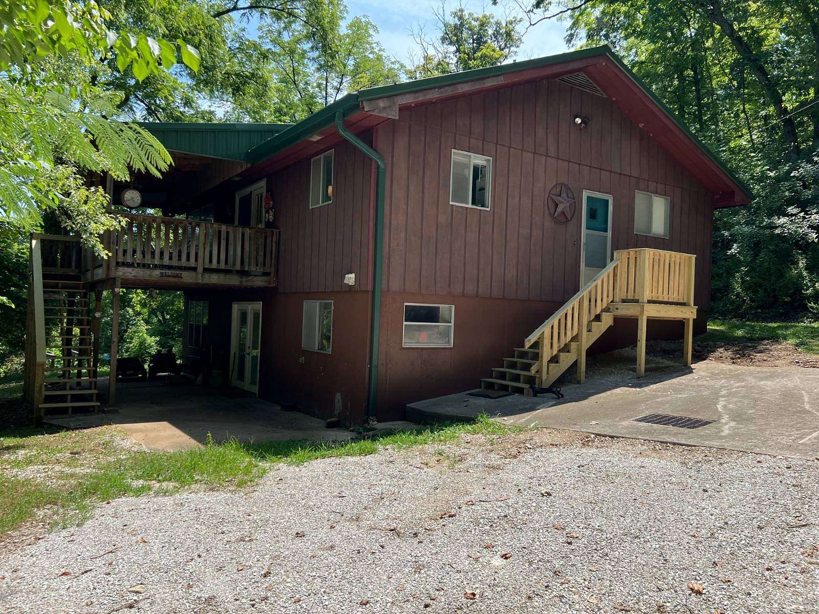 2 Acres of Residential Land with Home for Sale in Vienna, Missouri