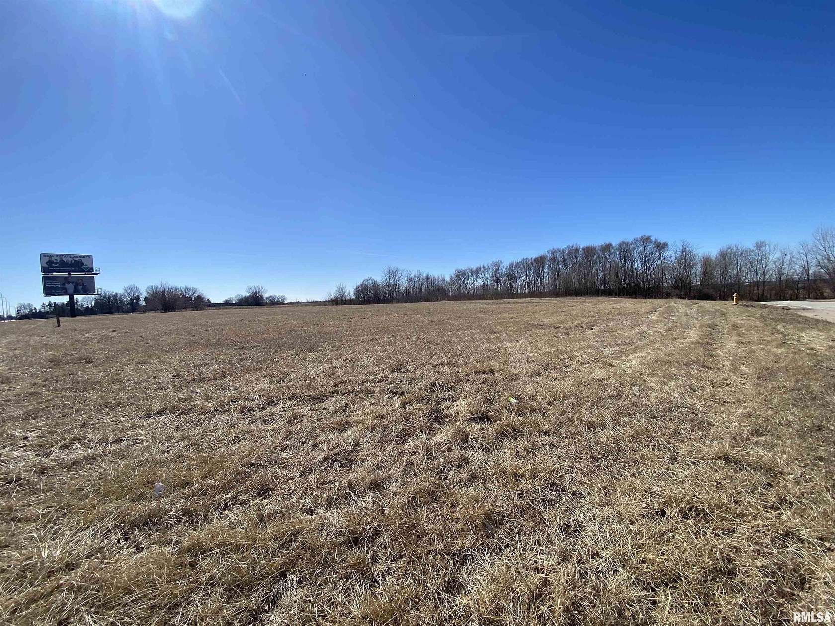 3 Acres of Mixed-Use Land for Sale in Peoria, Illinois