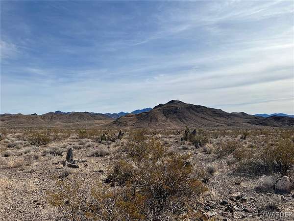 2 Acres of Residential Land for Sale in Dolan Springs, Arizona