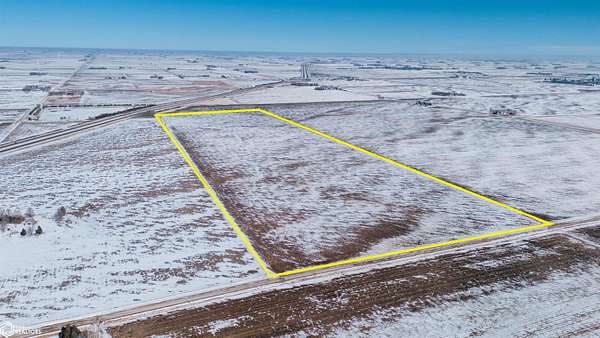 119 Acres of Agricultural Land for Sale in Coulter, Iowa