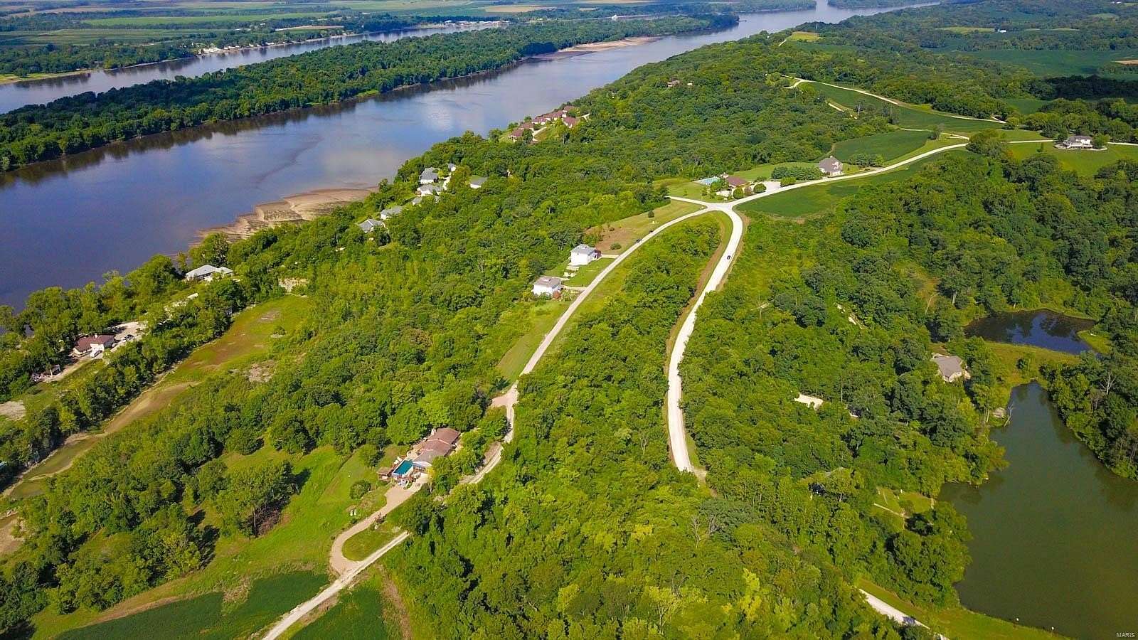 0.59 Acres of Residential Land for Sale in Golden Eagle, Illinois