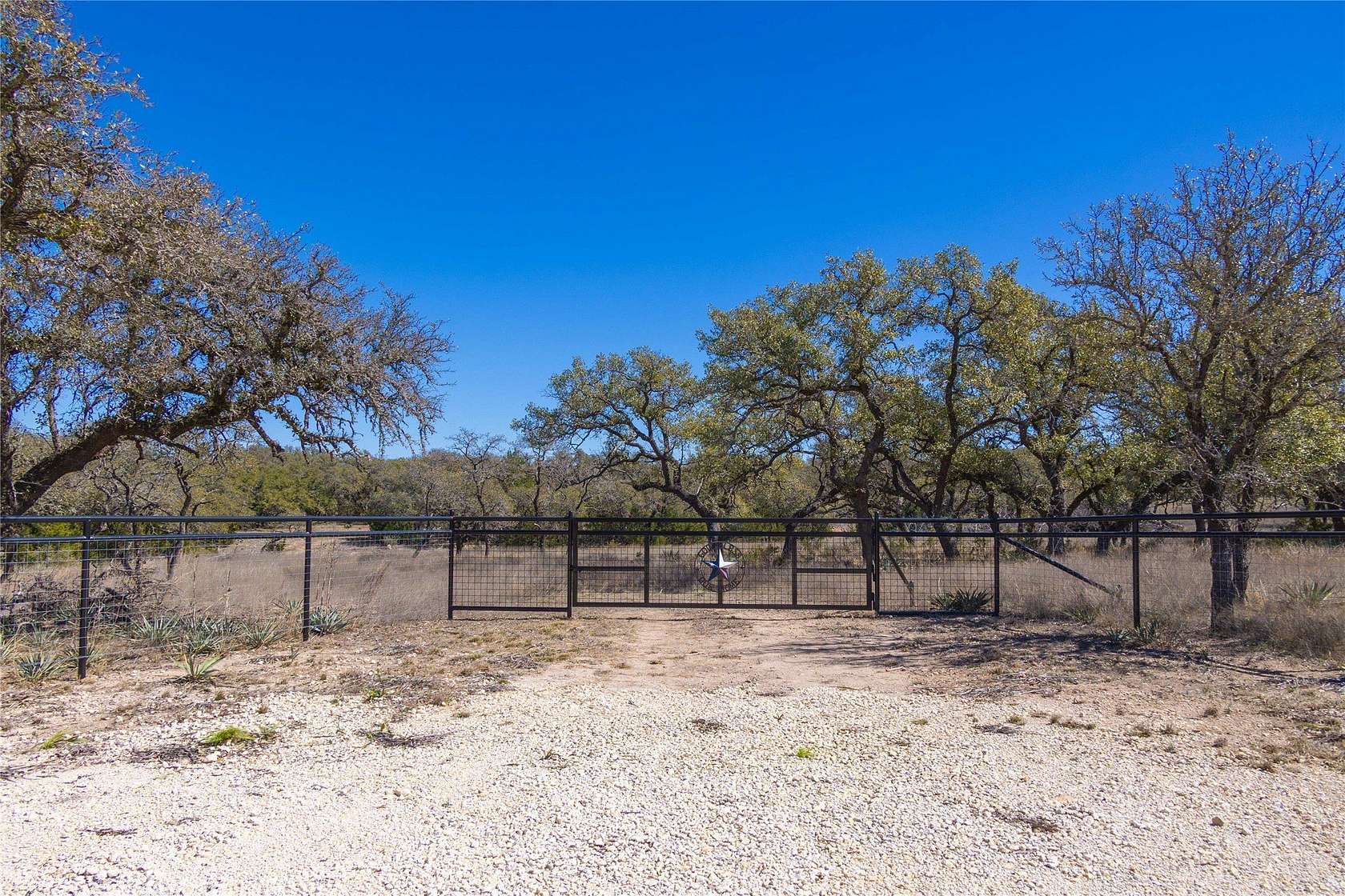 10 Acres of Land for Sale in Goldthwaite, Texas