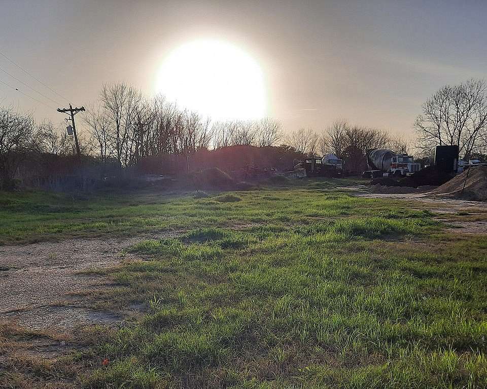 0.18 Acres of Commercial Land for Sale in Hallettsville, Texas