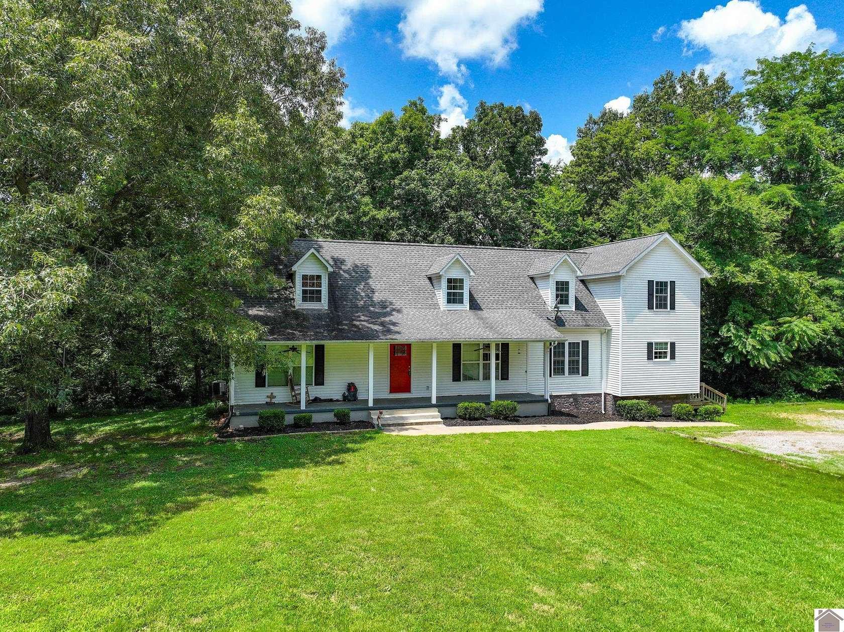 30 Acres of Land with Home for Sale in Calvert City, Kentucky