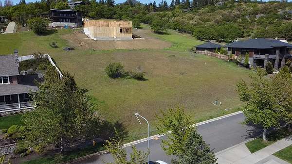 0.66 Acres of Residential Land for Sale in Medford, Oregon