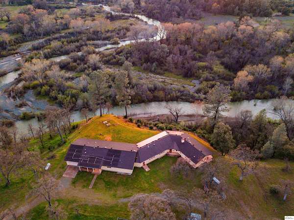 172 Acres of Land with Home for Sale in Red Bluff, California